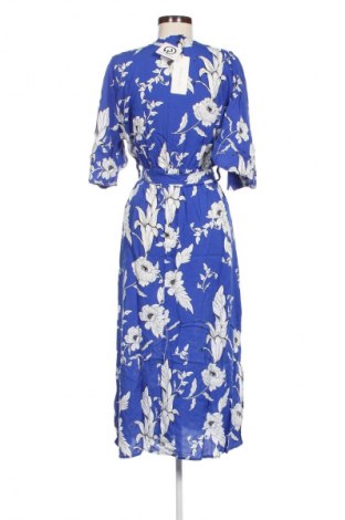 Kleid Trendyol, Größe L, Farbe Mehrfarbig, Preis 61,12 €