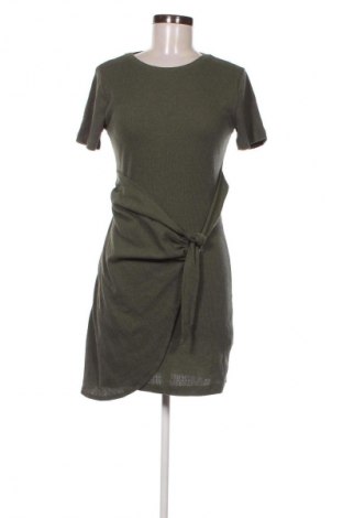 Kleid Trendyol, Größe M, Farbe Grün, Preis € 33,99