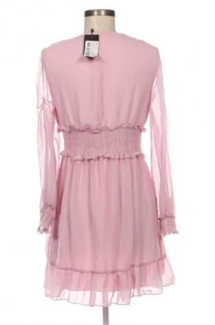 Rochie Trendyol, Mărime M, Culoare Roz, Preț 141,99 Lei