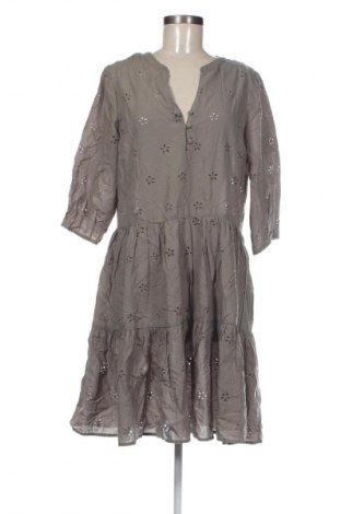 Kleid Vavite, Größe M, Farbe Grün, Preis € 8,99