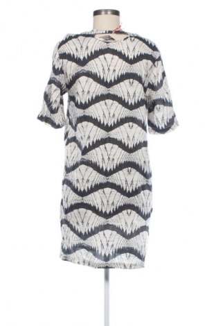 Sukienka Vero Moda, Rozmiar M, Kolor Kolorowy, Cena 143,00 zł