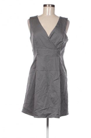 Kleid Vero Moda, Größe M, Farbe Grau, Preis 23,99 €