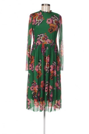 Kleid Y.A.S, Größe M, Farbe Mehrfarbig, Preis € 132,99