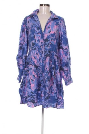Kleid Y.A.S, Größe M, Farbe Mehrfarbig, Preis 56,99 €