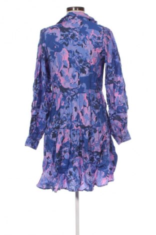 Kleid Y.A.S, Größe M, Farbe Mehrfarbig, Preis 56,99 €