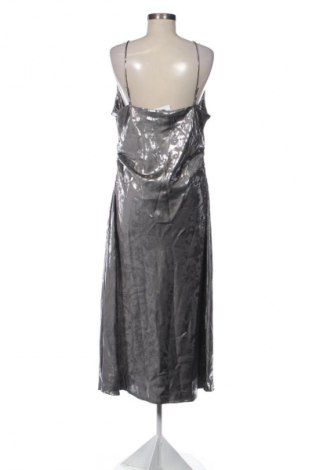 Kleid Zara, Größe XL, Farbe Silber, Preis 39,39 €