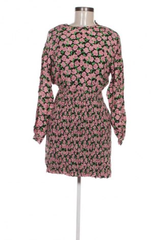 Рокля Zara, Размер L, Цвят Многоцветен, Цена 27,99 лв.
