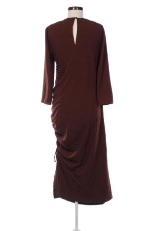 Рокля Zara, Размер L, Цвят Кафяв, Цена 34,00 лв.