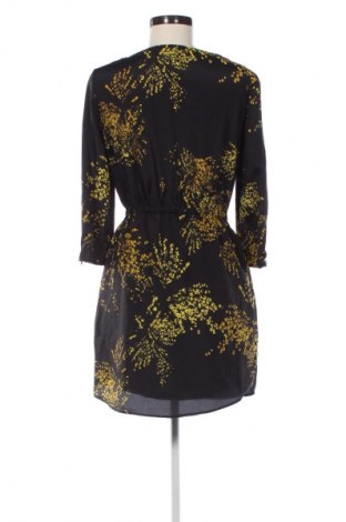 Kleid Zara, Größe M, Farbe Mehrfarbig, Preis € 18,99
