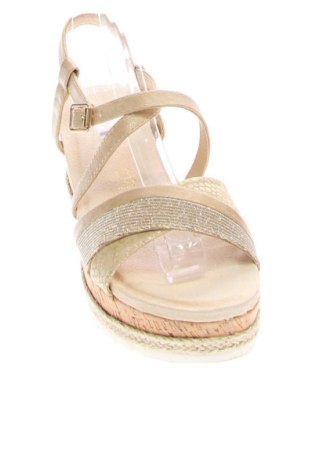 Sandale Nicewalk, Mărime 40, Culoare Bej, Preț 149,62 Lei