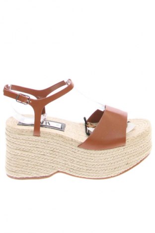 Sandale Zara, Mărime 36, Culoare Maro, Preț 158,69 Lei