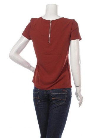 Дамска блуза Vero Moda, Размер XS, Цвят Кафяв, Цена 12,25 лв.