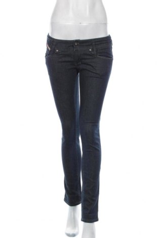 Damskie jeansy Diesel, Rozmiar M, Kolor Niebieski, 98% bawełna, 2% elastyna, Cena 198,31 zł