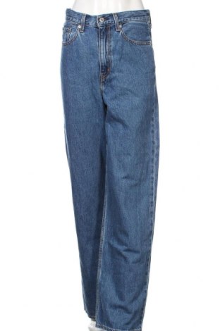 Damskie jeansy Levi's, Rozmiar M, Kolor Niebieski, 77% bawełna, 23% inne materiały, Cena 343,84 zł