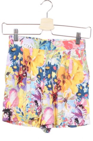 Дамски къс панталон H&M, Размер XS, Цвят Многоцветен, Вискоза, Цена 22,00 лв.