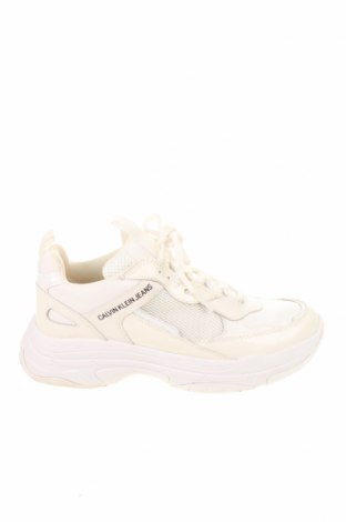 Дамски обувки Calvin Klein Jeans, Размер 39, Цвят Бял, Еко кожа, Цена 160,30 лв.