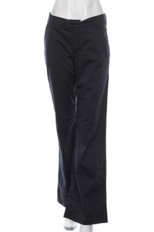 Дамски панталон Gant, Размер M, Цвят Син, 98% памук, 2% еластан, Цена 209,00 лв.