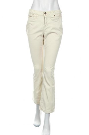 Дамски панталон Marks & Spencer, Размер M, Цвят Бежов, 98% памук, 2% еластан, Цена 31,00 лв.