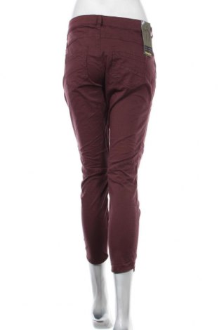 Дамски панталон Street One, Размер M, Цвят Кафяв, 98% памук, 2% еластан, Цена 38,15 лв.