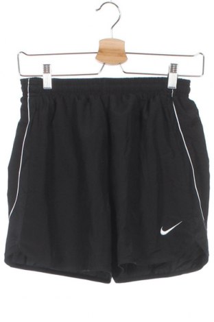 Παιδικό κοντό παντελόνι Nike, Μέγεθος 14-15y/ 168-170 εκ., Χρώμα Μαύρο, Τιμή 18,19 €