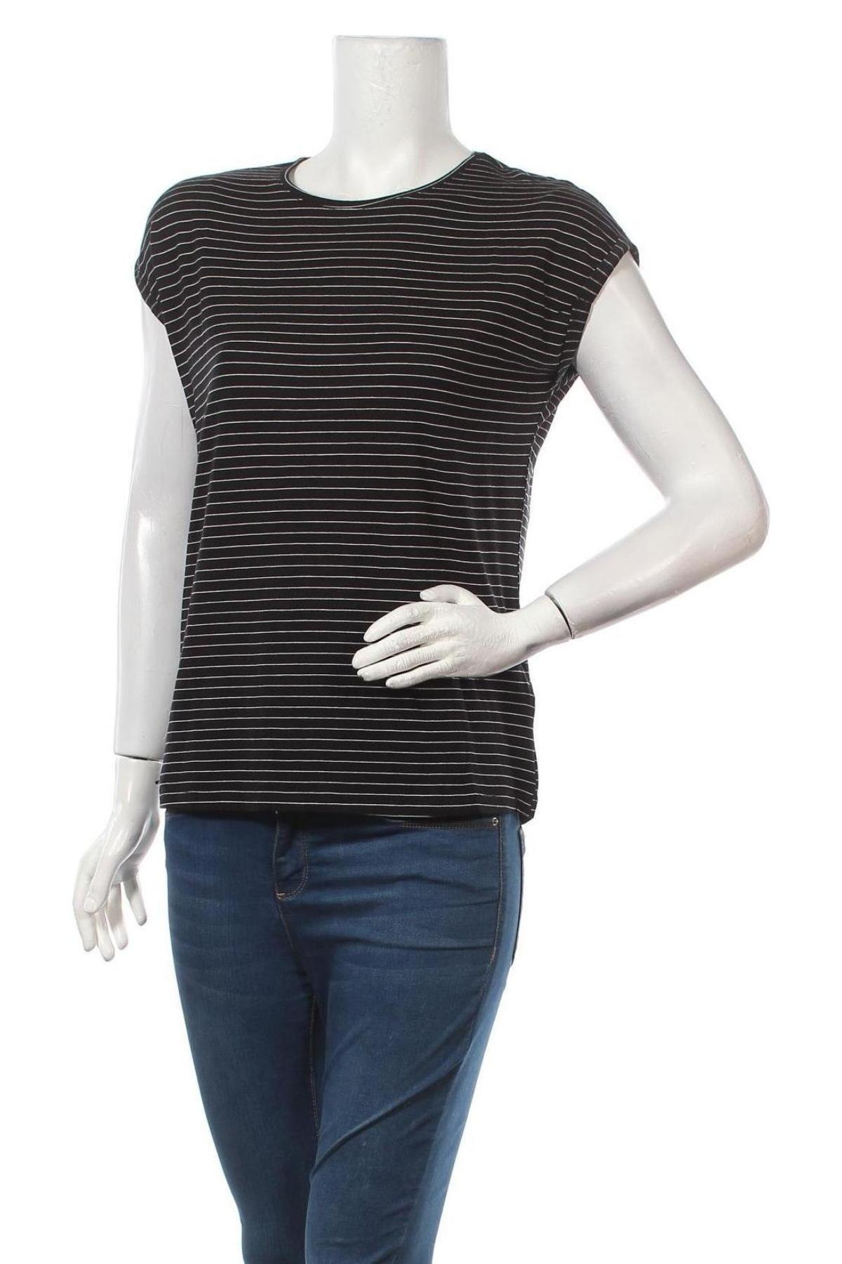 Дамска блуза Aware by Vero Moda, Размер XS, Цвят Черен, Цена 29,40 лв.
