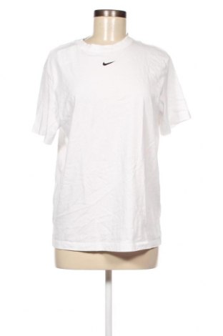Дамска тениска Nike, Размер XS, Цвят Бял, Цена 42,90 лв.