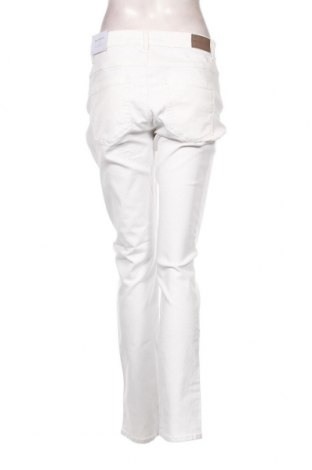 Γυναικείο Τζίν ONLY Carmakoma, Μέγεθος XL, Χρώμα Λευκό, Τιμή 35,05 €