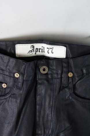 Дамски панталон April 77, Размер S, Цвят Черен, Цена 165,00 лв.