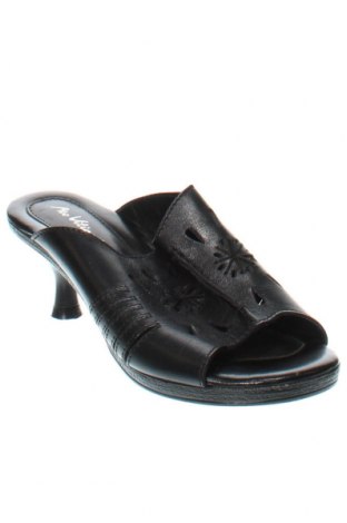 Pantofle, Velikost 36, Barva Černá, Cena  494,00 Kč