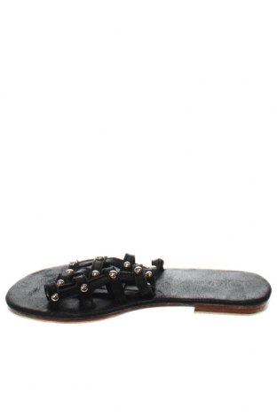 Papuci, Mărime 38, Culoare Negru, Preț 51,32 Lei