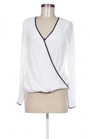 Дамска блуза, Размер M, Цвят Бял, Цена 19,00 лв.