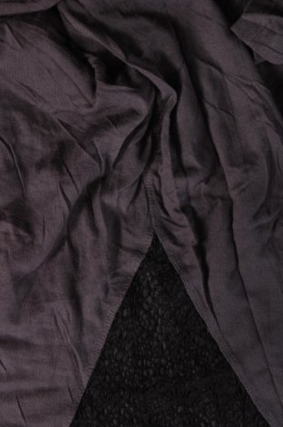 Γυναικεία μπλούζα, Μέγεθος L, Χρώμα Γκρί, Τιμή 4,70 €