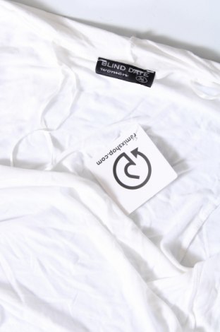 Γυναικεία μπλούζα Blind Date, Μέγεθος S, Χρώμα Λευκό, Τιμή 1,88 €