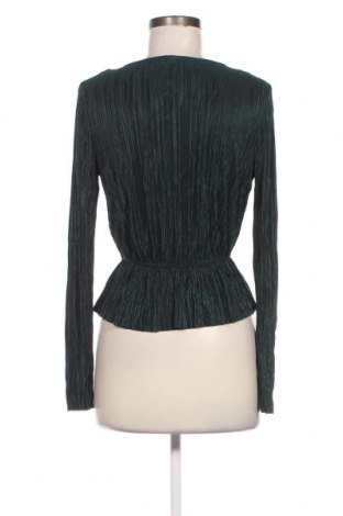 Дамска блуза Gina Tricot, Размер S, Цвят Зелен, Цена 3,60 лв.