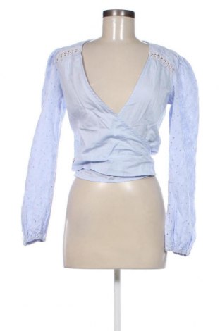 Γυναικεία μπλούζα Guess, Μέγεθος S, Χρώμα Μπλέ, Τιμή 22,27 €