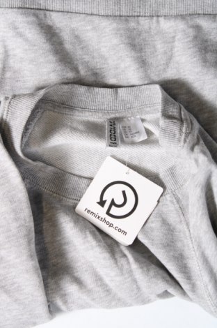 Damen Shirt H&M Divided, Größe XS, Farbe Grau, Preis € 2,64