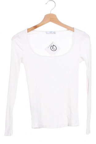 Дамска блуза Mango, Размер XS, Цвят Бял, Цена 16,21 лв.