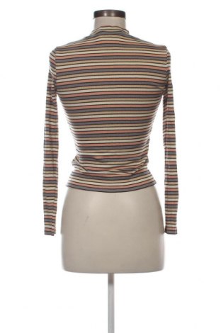 Дамска блуза Monki, Размер XS, Цвят Многоцветен, Цена 6,37 лв.
