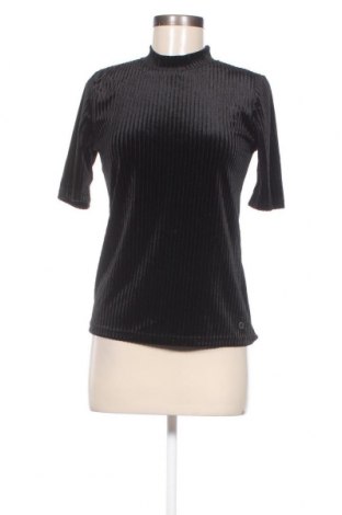 Γυναικεία μπλούζα Numph, Μέγεθος S, Χρώμα Μαύρο, Τιμή 4,45 €