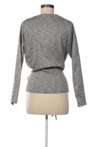 Damen Shirt Pull&Bear, Größe L, Farbe Grau, Preis 4,67 €