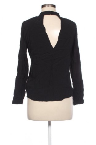 Γυναικεία μπλούζα Saint Tropez, Μέγεθος S, Χρώμα Μαύρο, Τιμή 3,15 €