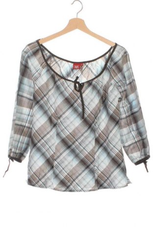Γυναικεία μπλούζα Tantum O.N., Μέγεθος XS, Χρώμα Πολύχρωμο, Τιμή 4,68 €