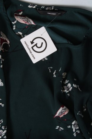 Дамска блуза Vero Moda, Размер XS, Цвят Зелен, Цена 10,20 лв.
