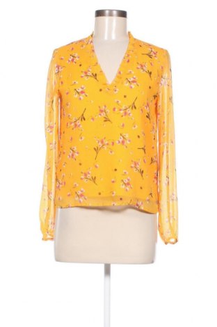 Дамска блуза Vero Moda, Размер XS, Цвят Жълт, Цена 10,00 лв.