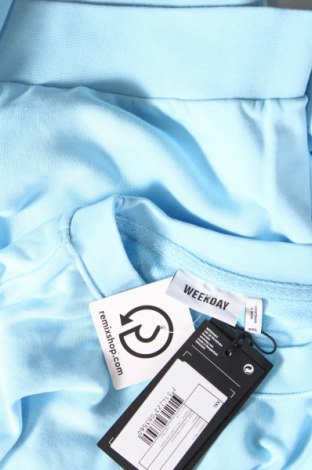Γυναικεία μπλούζα Weekday, Μέγεθος XXL, Χρώμα Μπλέ, Τιμή 8,77 €