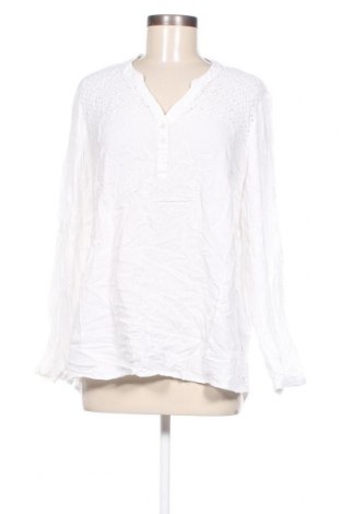 Γυναικεία μπλούζα Woman By Tchibo, Μέγεθος M, Χρώμα Λευκό, Τιμή 5,88 €