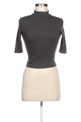 Bluză de femei Zara, Mărime S, Culoare Gri, Preț 44,41 Lei