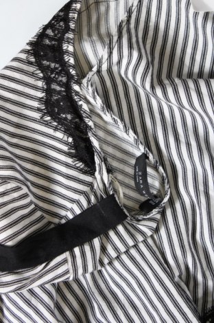 Damen Shirt Zara, Größe XL, Farbe Weiß, Preis € 8,29