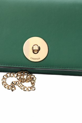 Дамска чанта Carpisa, Цвят Зелен, Цена 41,06 лв.