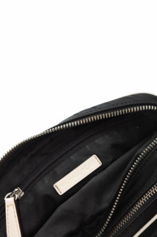 Дамска чанта Michael Kors, Цвят Черен, Цена 120,90 лв.